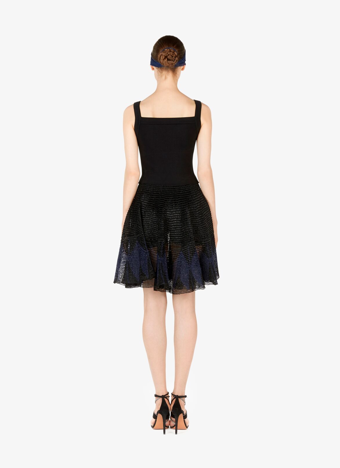 Sleeveless Square-Neck Top ALAÏA BLACK SLEEVELESS SQUARE-NECK TOP